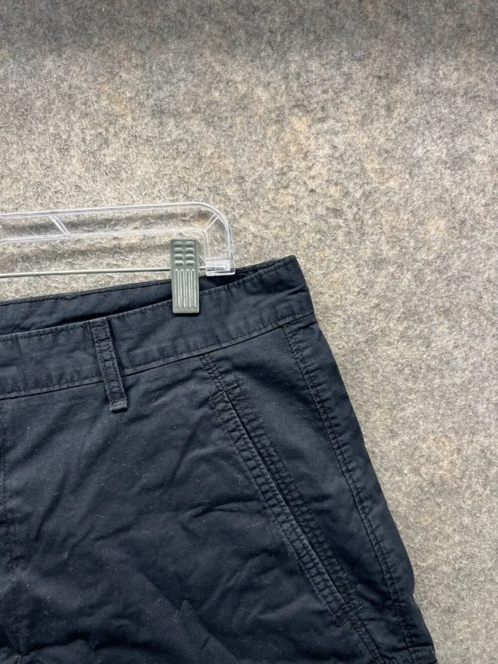 Levi's Shorts Mens 34 Black Cargo Flat Front Canvas Cotton Casual Pockets Jorts